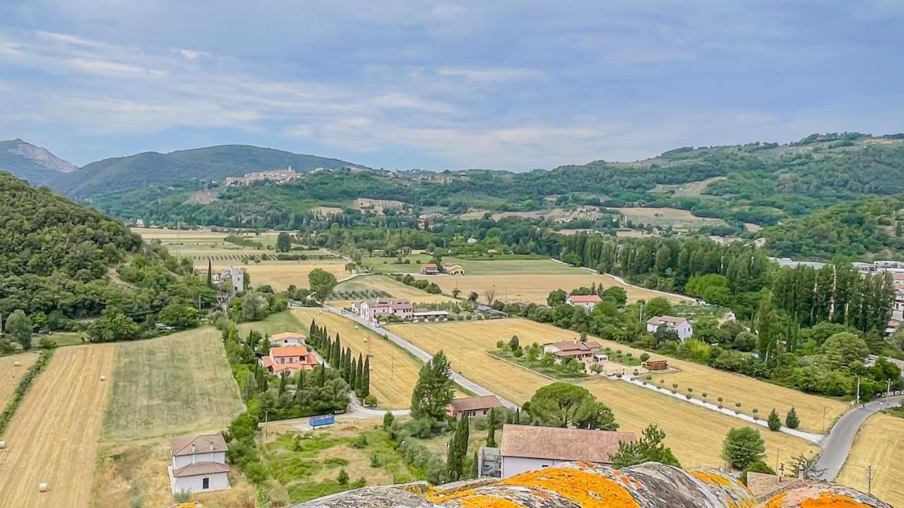 Апарт отель Borgo San Valentino Arrone Экстерьер фото